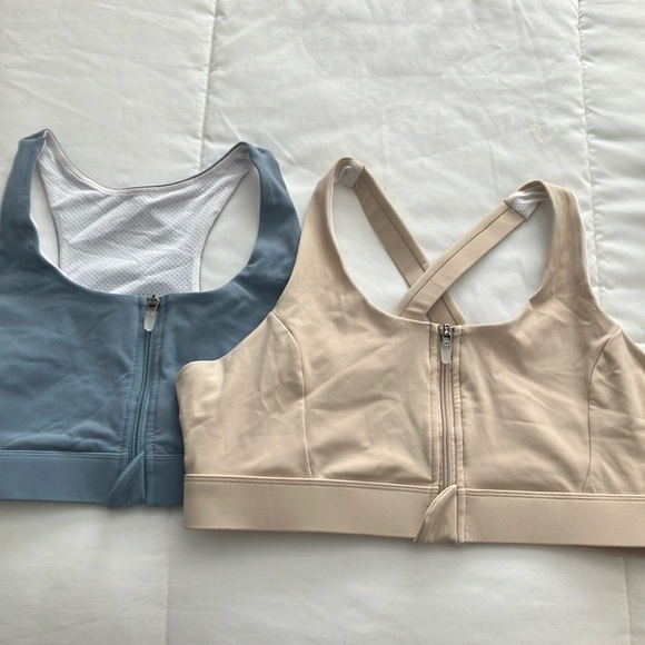 SPORTS BRA - Picture 1 of 4